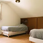 Maison Canadienne Au Bord Du *