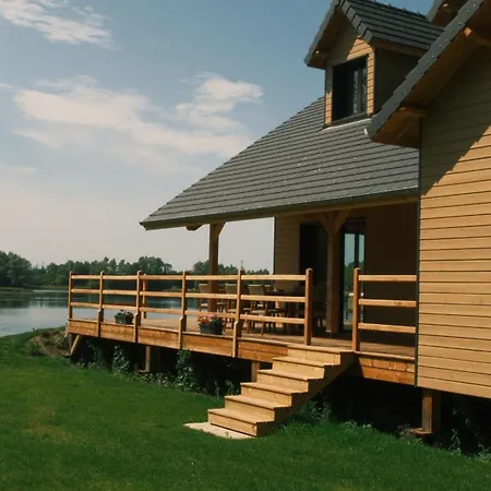 Maison Canadienne Au Bord Du Villa