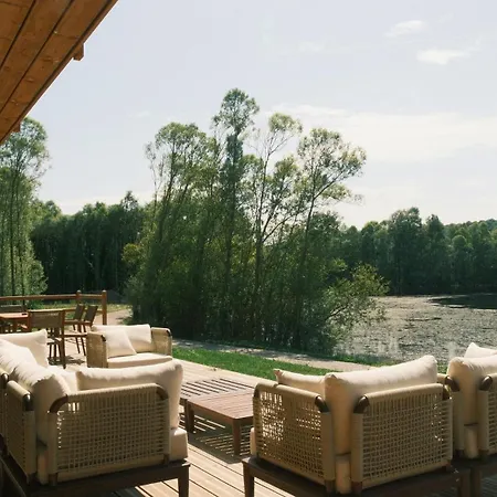 Villa Maison Canadienne Au Bord Du Beauchamps